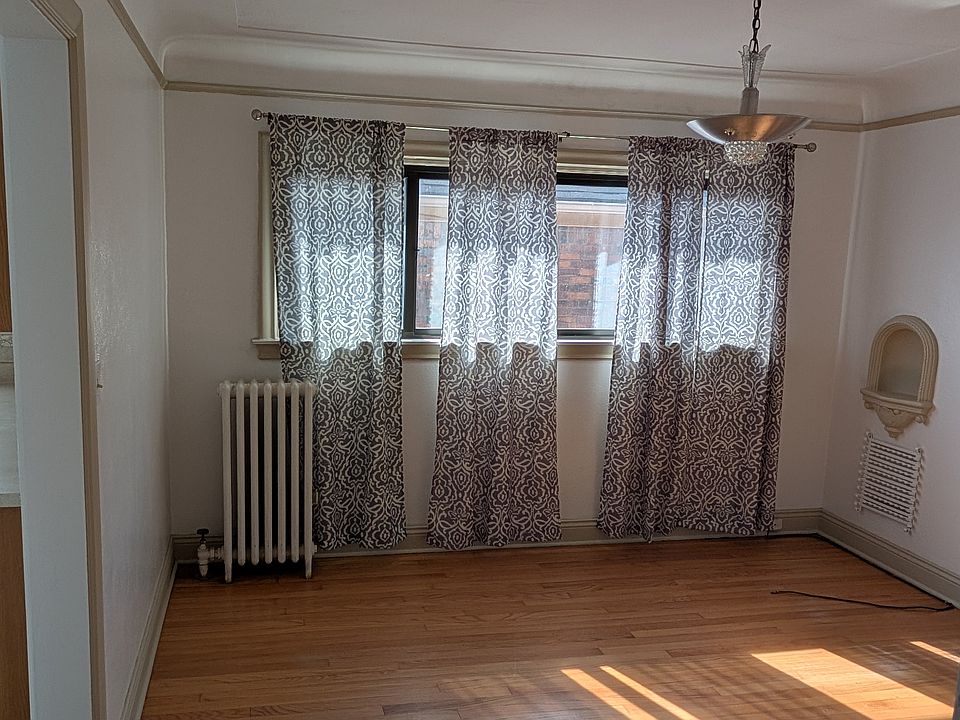 Dining rm