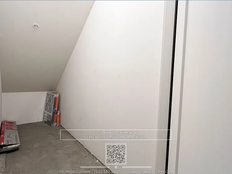 4080 Linden St #101 — Photo 30