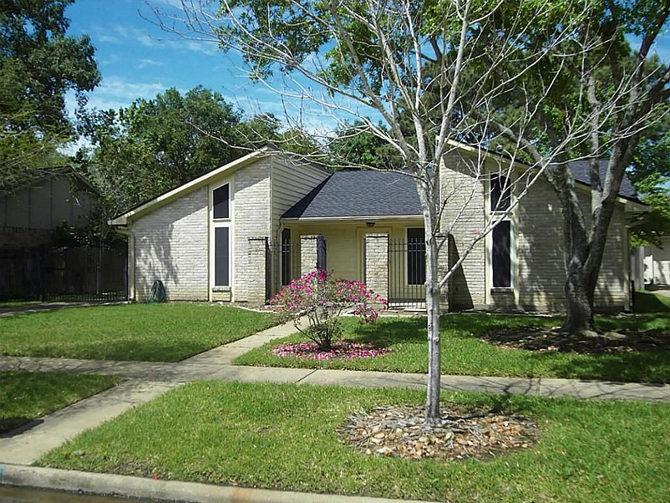 1st image of 21410 Park Wick Ln