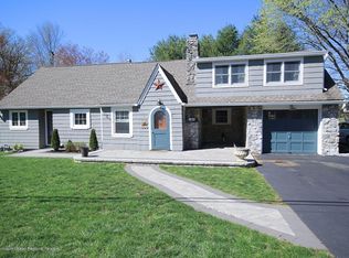 47 Weaverville Rd, Freehold, NJ 07728
