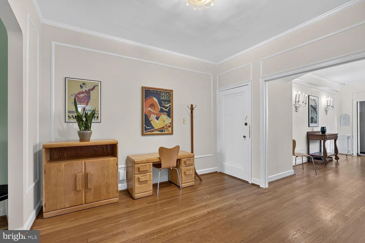 2 bed, 2.0 bath, 1462 sqft, $4,000 — Photo 2