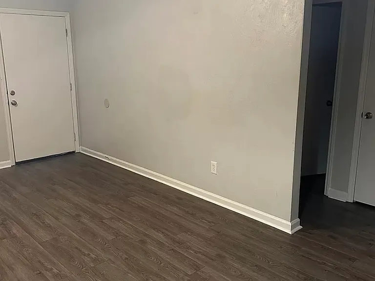 1320 Burgess Dr #1320 — Photo 18