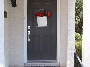 3184 Westcliff Rd W, Fort Worth, TX 76109