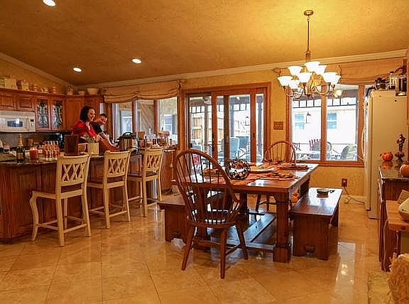 2nd image of 4321 Zavala Ct