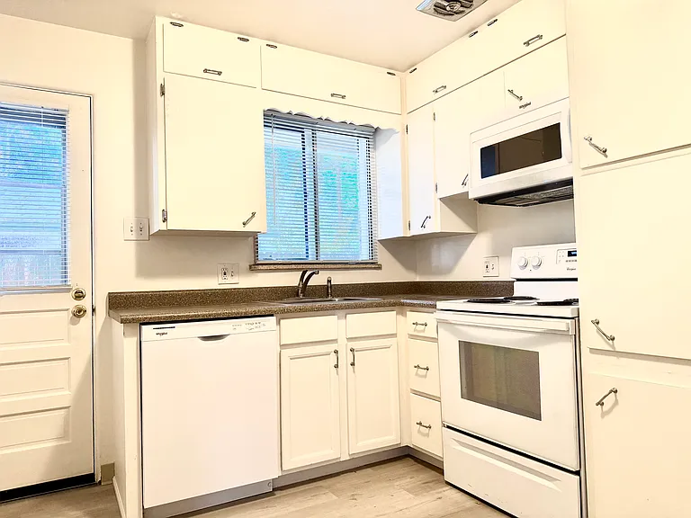 3618-3630 Upham Ct — Photo 2
