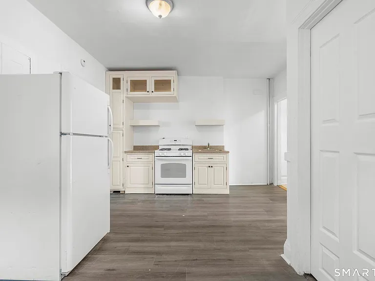 364 Woodland St — Photo 11