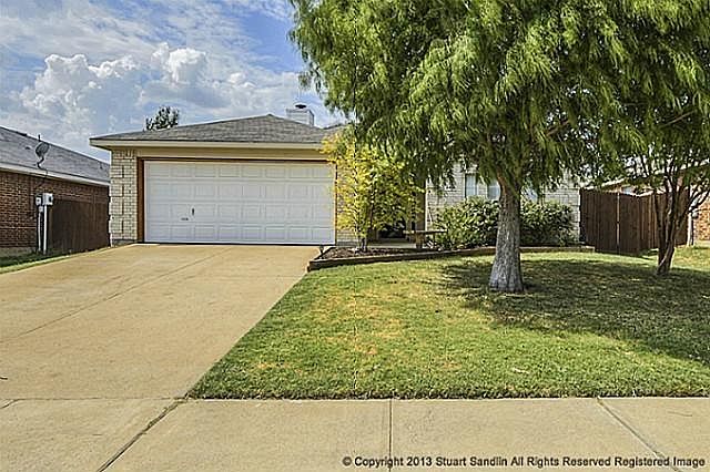 1st image of 2405 Highridge Dr