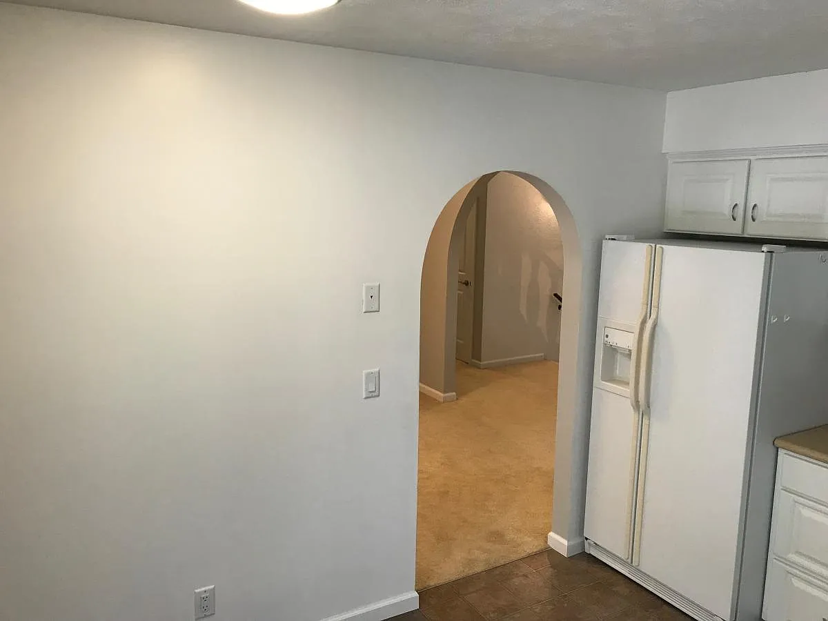 3 bed, 1805 sqft, $2,300 — Photo 4