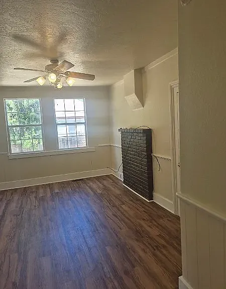 303 Pine St #A — Photo 12