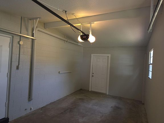3rd image of 1530 Milton St