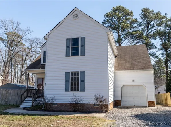 680 York St, West Point, VA 23181