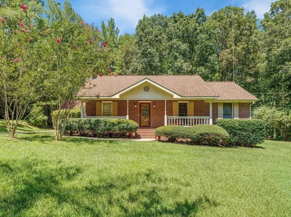 591 Oak Bend Dr, Hull, GA 30646