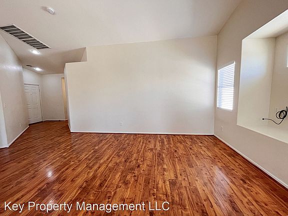5th image of 6042 Cape Clairmont Ct