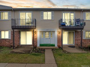 5241 Highland Rd UNIT 215, Waterford, MI 48327