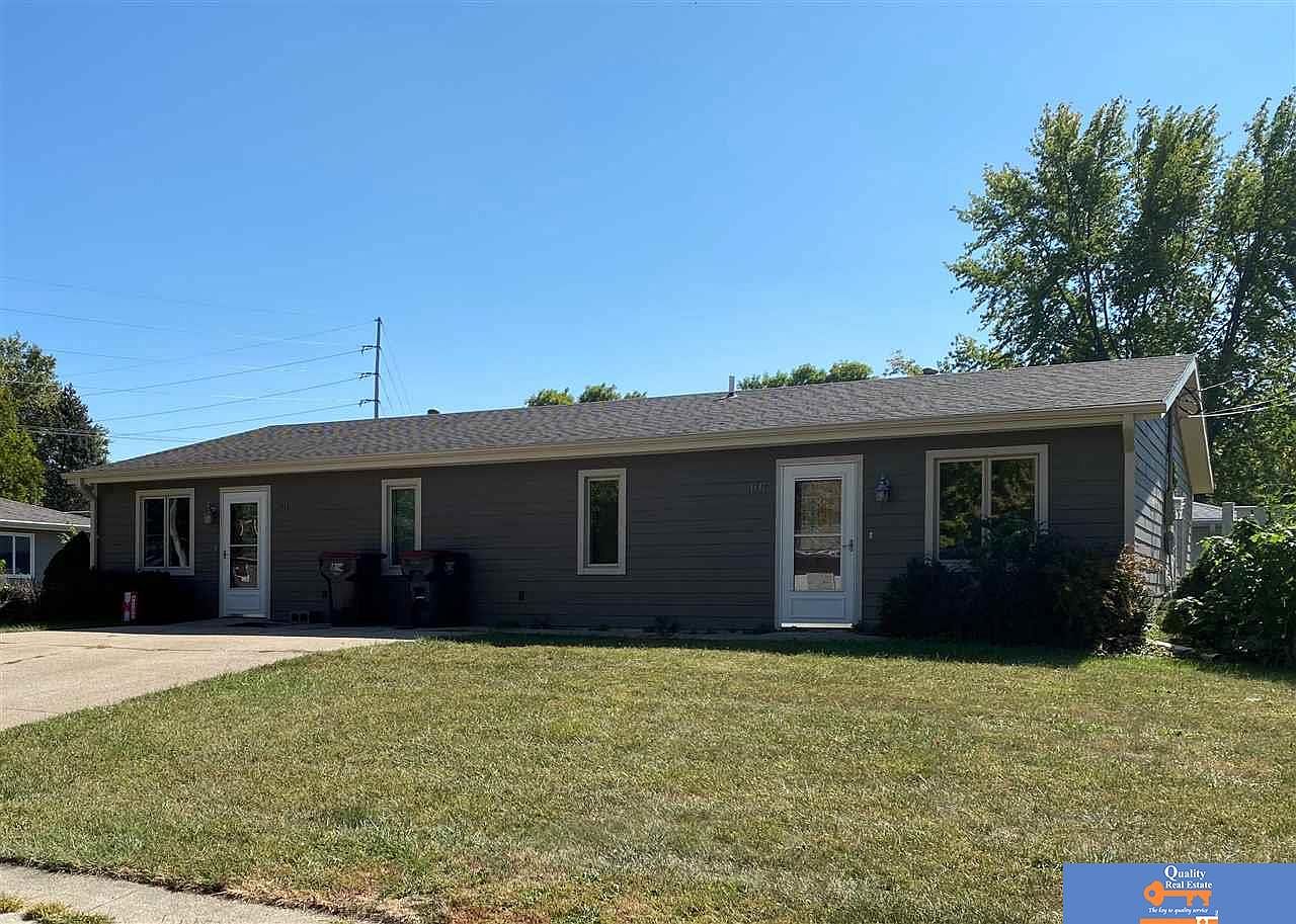 1617 1619 Jackson St Beatrice NE 68310 Zillow