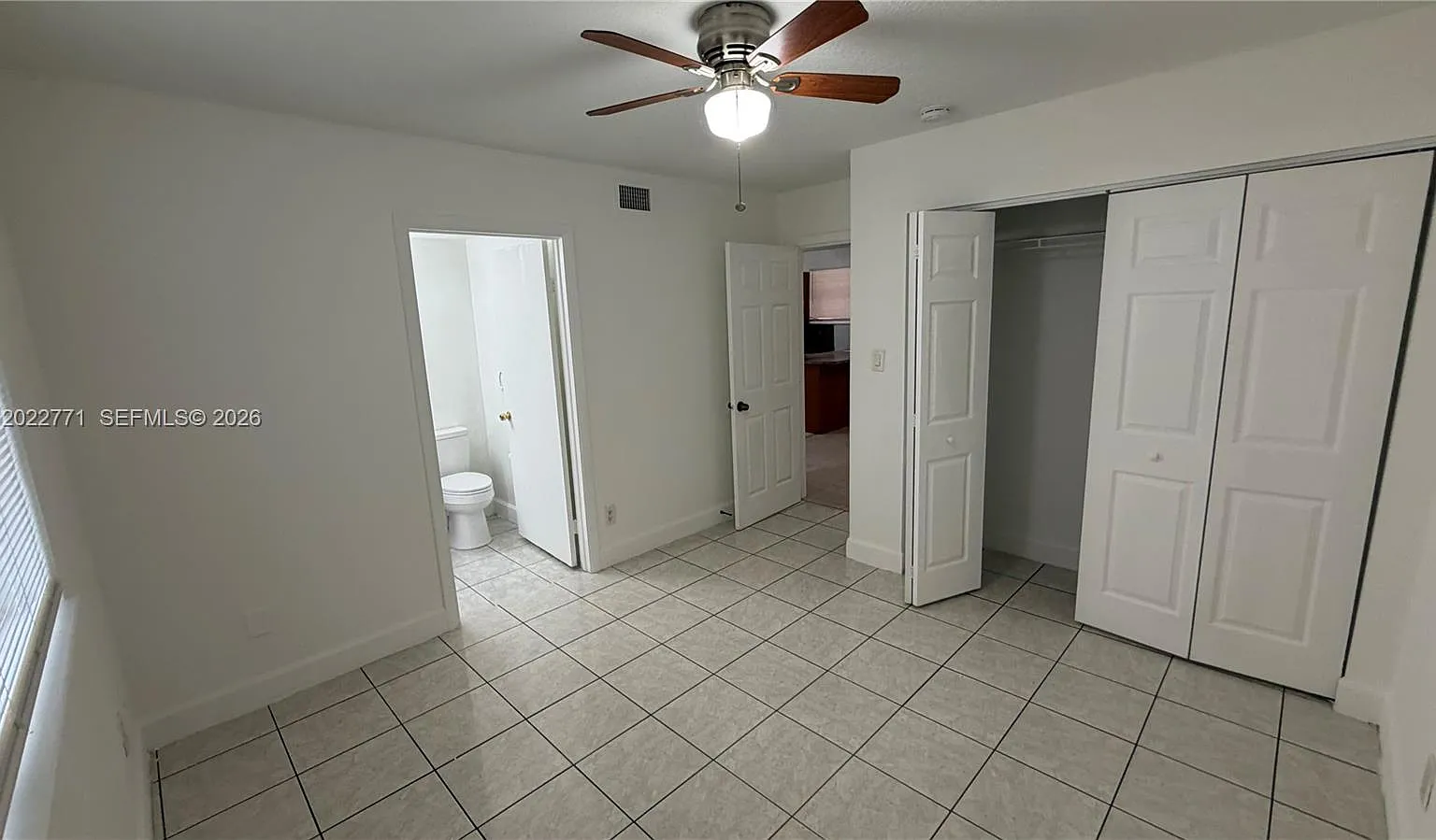 The Arabian Arms Condo — Photo 4