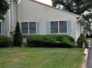 364 New Magnolia Rd, Vineland, NJ 08360