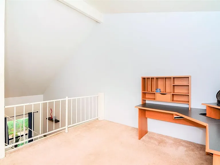 1064 Mersey Bend Dr — Photo 5