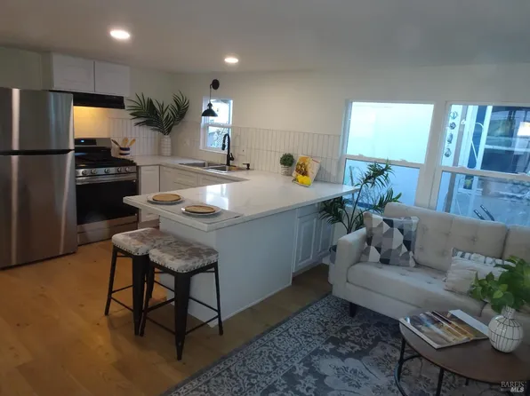 700 Shady Glen Avenue #24, Vacaville, CA 95688