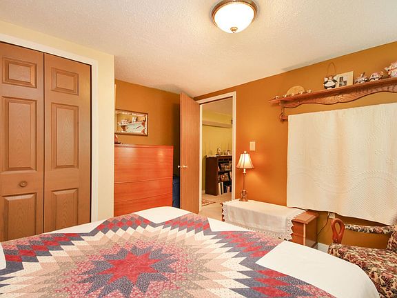 3rd image of 4306 Indian Spring Dr SW