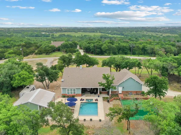 130 Tommy Norris Ct, Weatherford, TX 76088