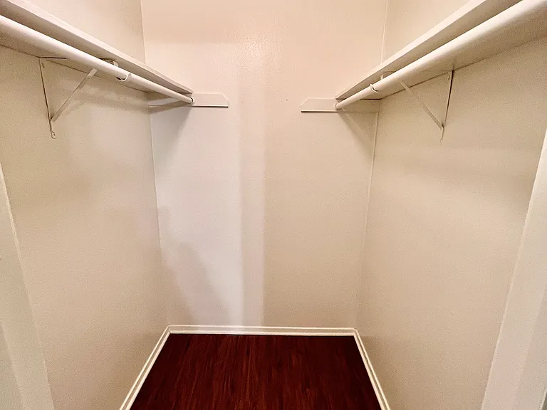 201 W Spence St #5-B — Photo 6