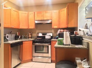 76 Egmont St APT 3R, Brookline, MA 02446