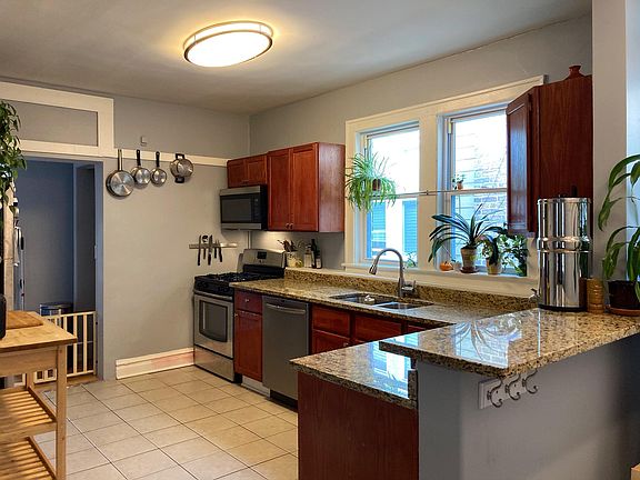 2nd image of 4708 N Rockwell St #2