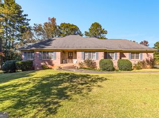 307 Kenwood Rd, Fayetteville, GA 30214