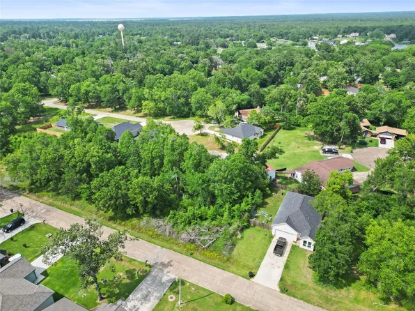 Candlelight Ln, Livingston, TX 77351