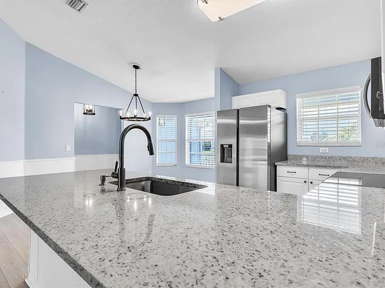 1708 Blue Lake Cir — Photo 10