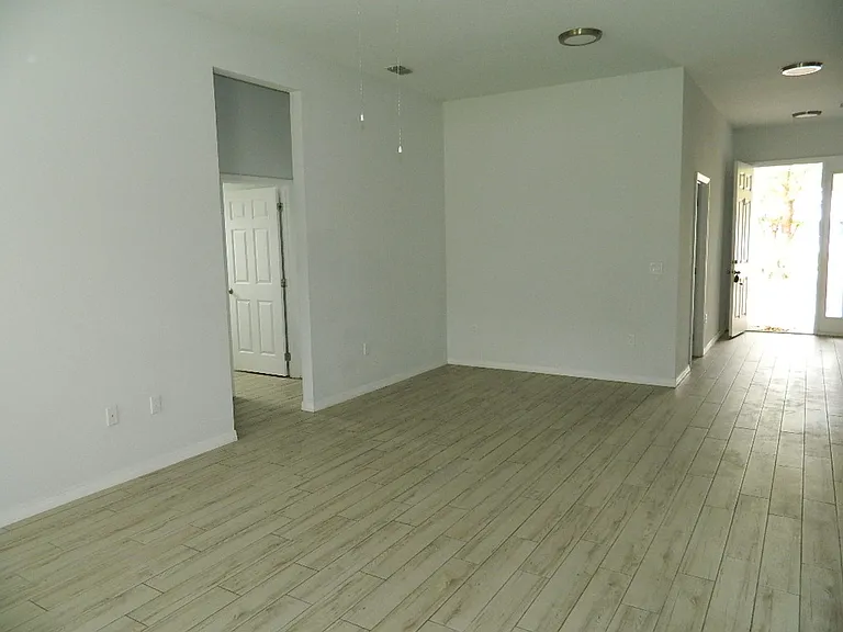 1509 Regan Ave — Photo 8
