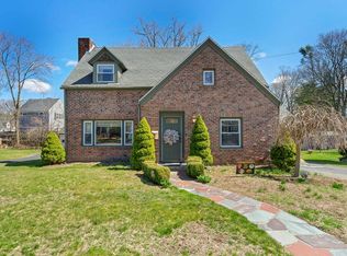 102 West St, Brockton, MA 02301