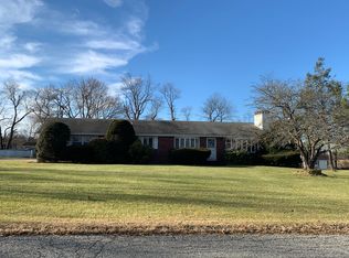 8 Hilltop Rd, Newton, NJ 07860