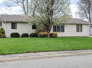 44 Dennison Dr, Bourbonnais, IL