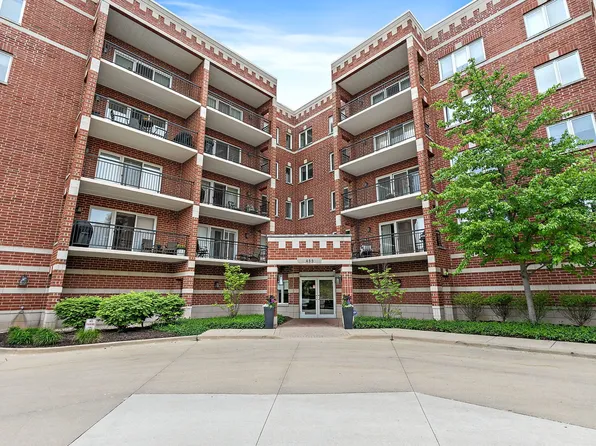 455 W Front St APT 201, Wheaton, IL 60187