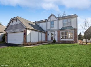1089 Baybrook Ln, Carol Stream, IL 60188