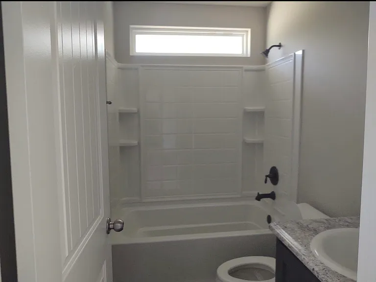 460 Thorp Cir — Photo 13