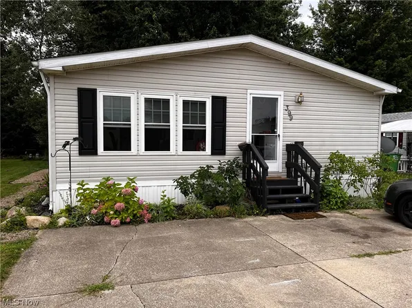 399 Sandtrap Cir, Painesville, OH 44077