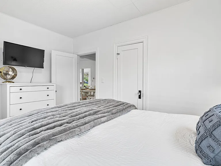 2519 Vallette St — Photo 14