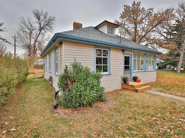 301 SE Noble St, Barons, AB T0L 0G0