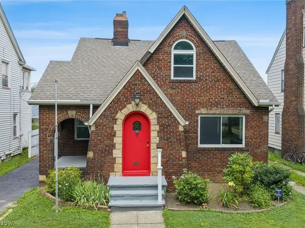 3755 Washington Park Blvd, Newburgh Heights, OH 44105