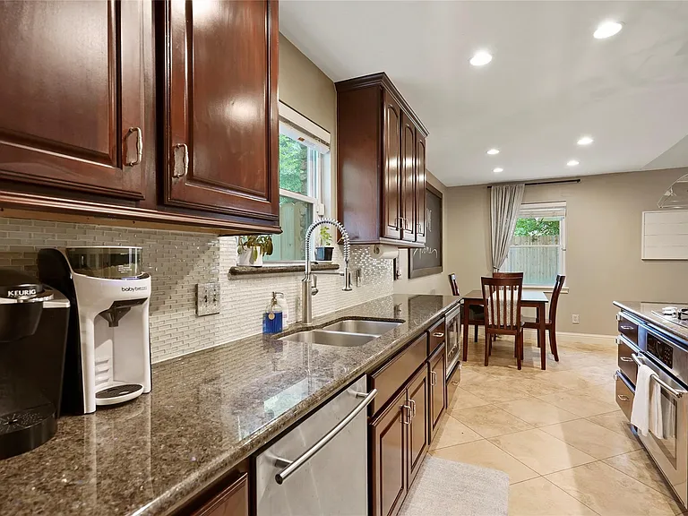 10710 Overbrook Ln — Photo 15
