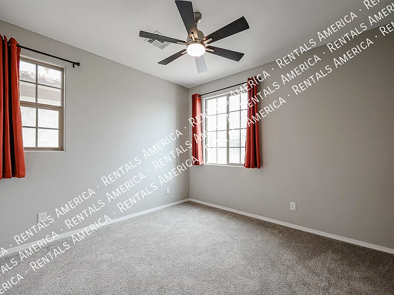 1701 E Dogwood Ln — Photo 24