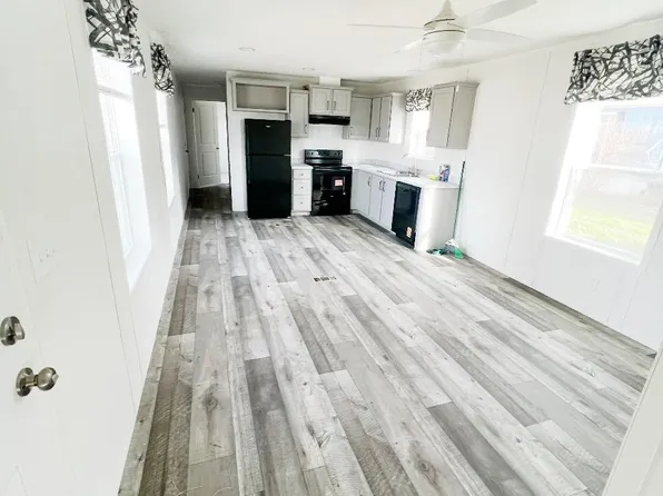 2 Cloverleaf Ct, Mc Connellsburg, PA 17233