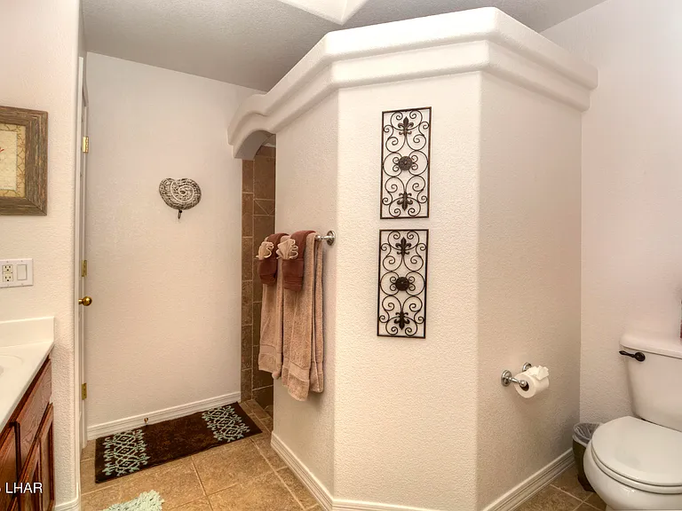 3400 Buckboard Dr — Photo 11
