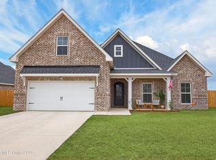 6726 Maurepas Cir, Ocean Springs, MS 39564