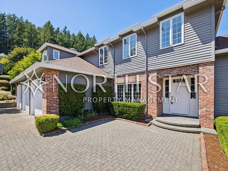 2055 Ridge Pointe Dr — Photo 3