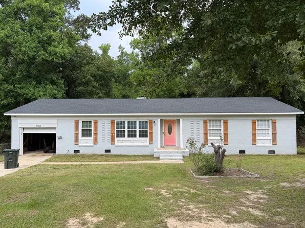 5708 Kirby Ct, Fayetteville, NC 28304