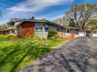 4000 Raven Ln, Rolling Meadows, IL 60008